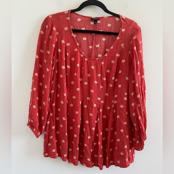 Torrid Red Geometric Lightweight Scoop Neck 3/4 Sleeve Blouse Size 0 (Large) - Picture 1 of 6